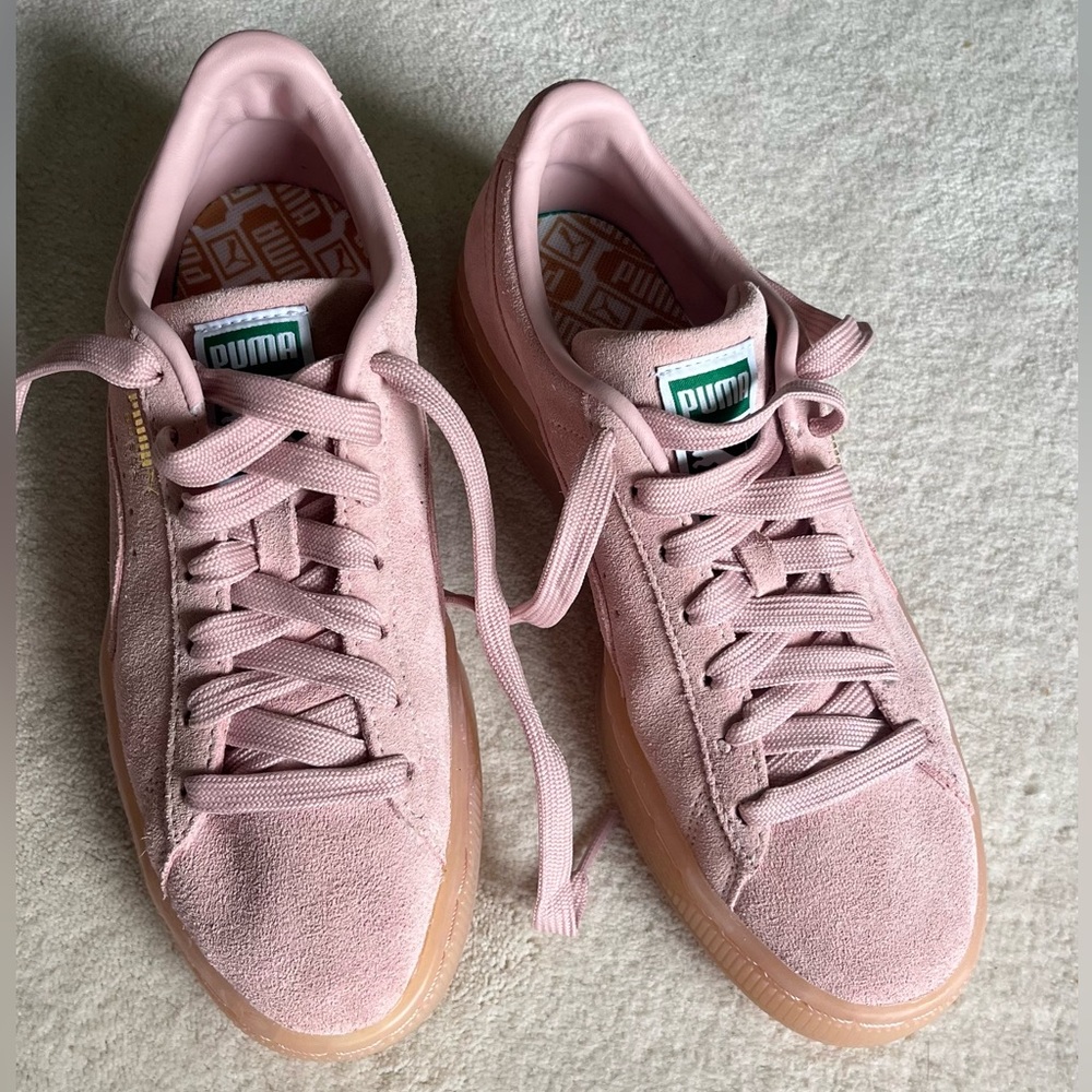 Puma sneakers, size 7